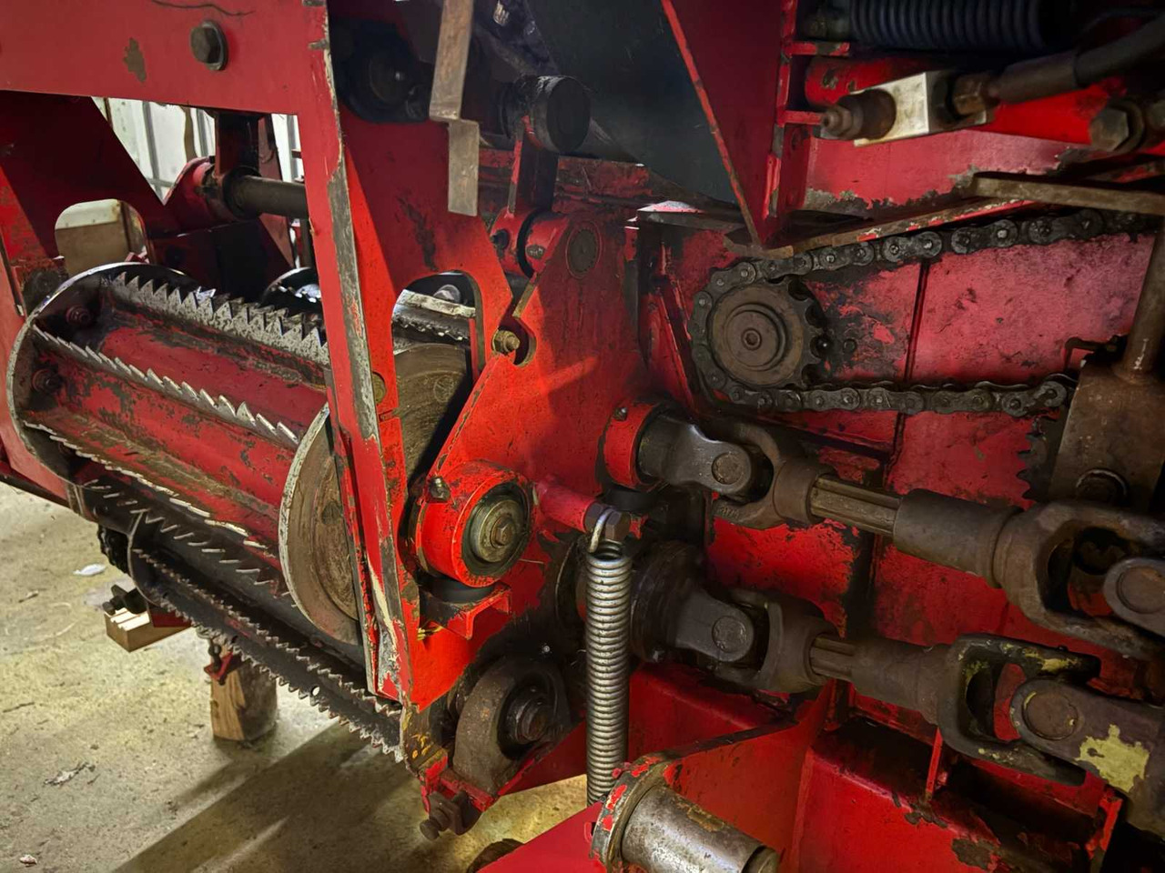 Precision shredder Lely Storm 130 R - Ensileuse tractée: photos 4 Precision shredder Lely Storm 130 R - Ensileuse tractée: photos 4