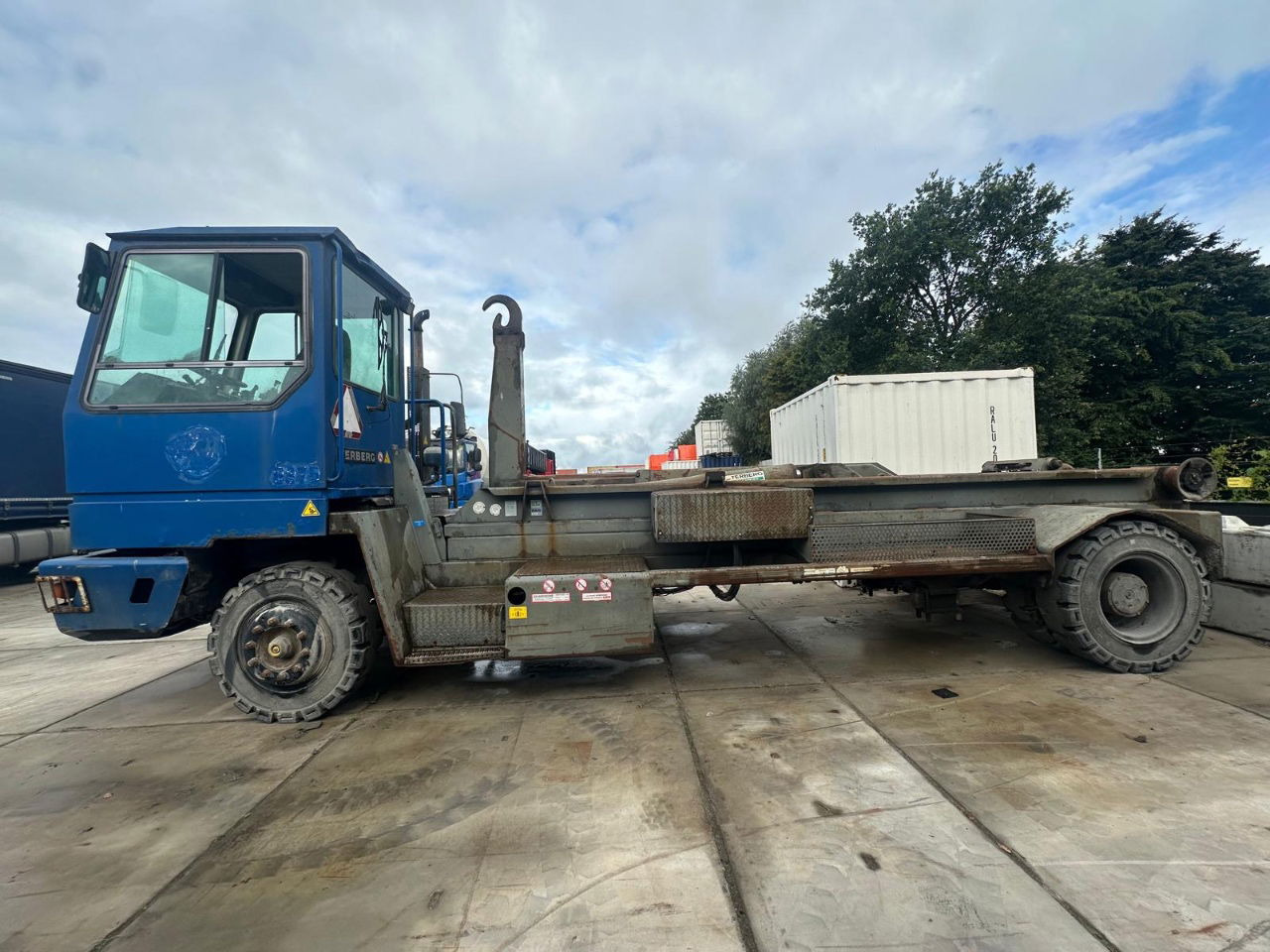 Terberg YT 180 VDL haakarm - Tracteur portuaire: photos 4 Terberg YT 180 VDL haakarm - Tracteur portuaire: photos 4