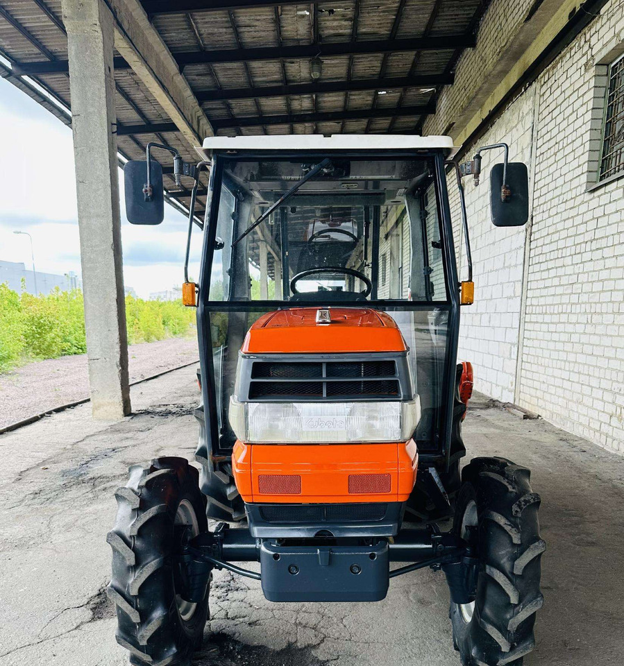 Kubota GL32 - Tracteur agricole: photos 3 Kubota GL32 - Tracteur agricole: photos 3