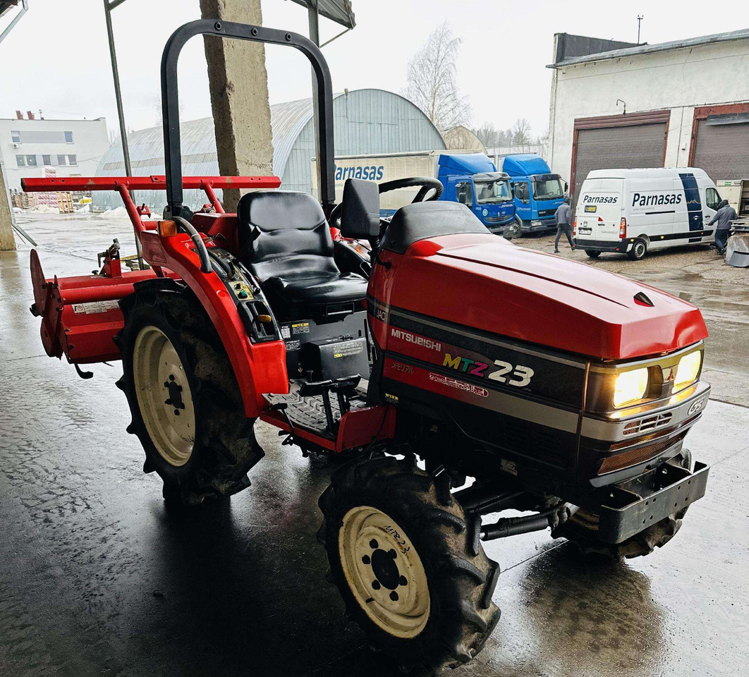 Mitsubishi MTZ23 - Tracteur agricole: photos 2 Mitsubishi MTZ23 - Tracteur agricole: photos 2