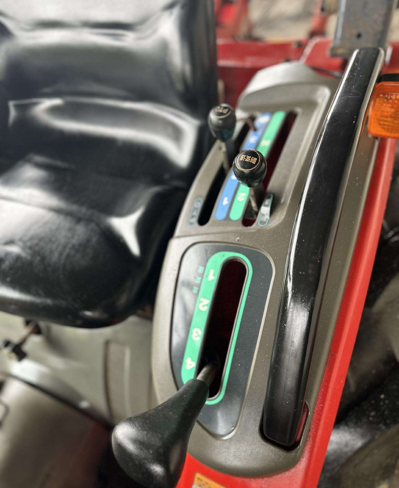 Yanmar F230 - Tracteur agricole: photos 5 Yanmar F230 - Tracteur agricole: photos 5