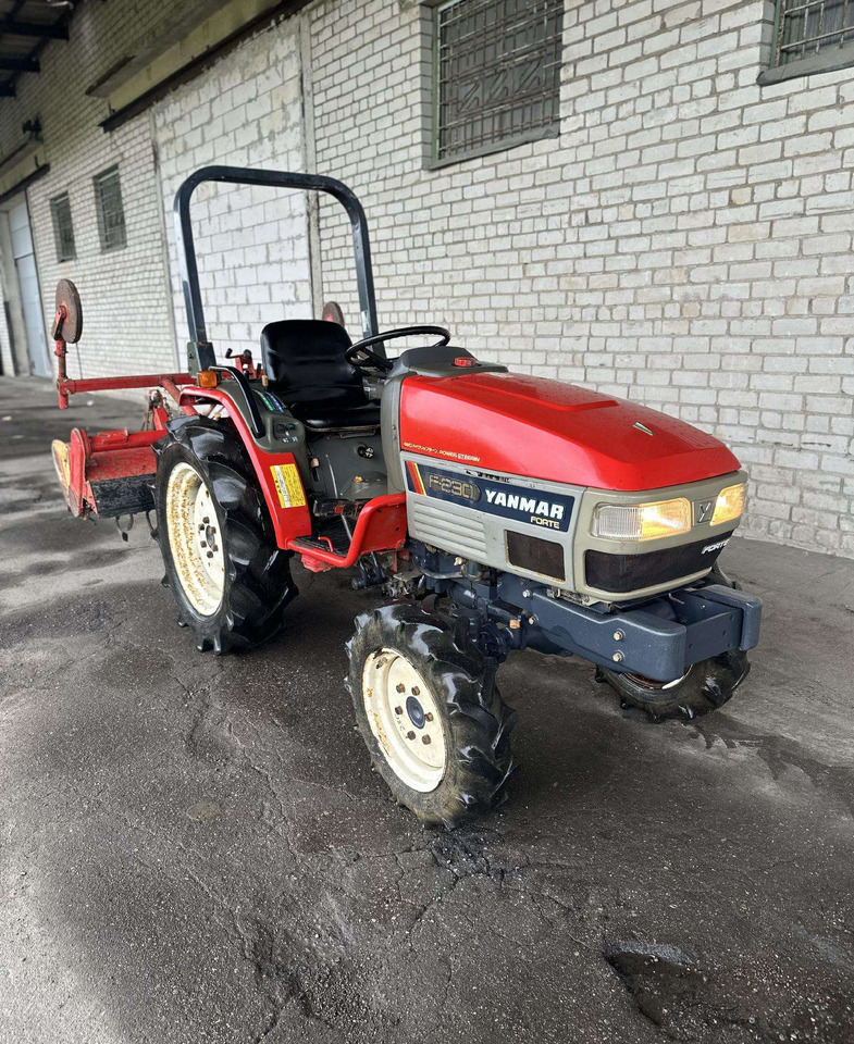 Yanmar F230 - Tracteur agricole: photos 2 Yanmar F230 - Tracteur agricole: photos 2
