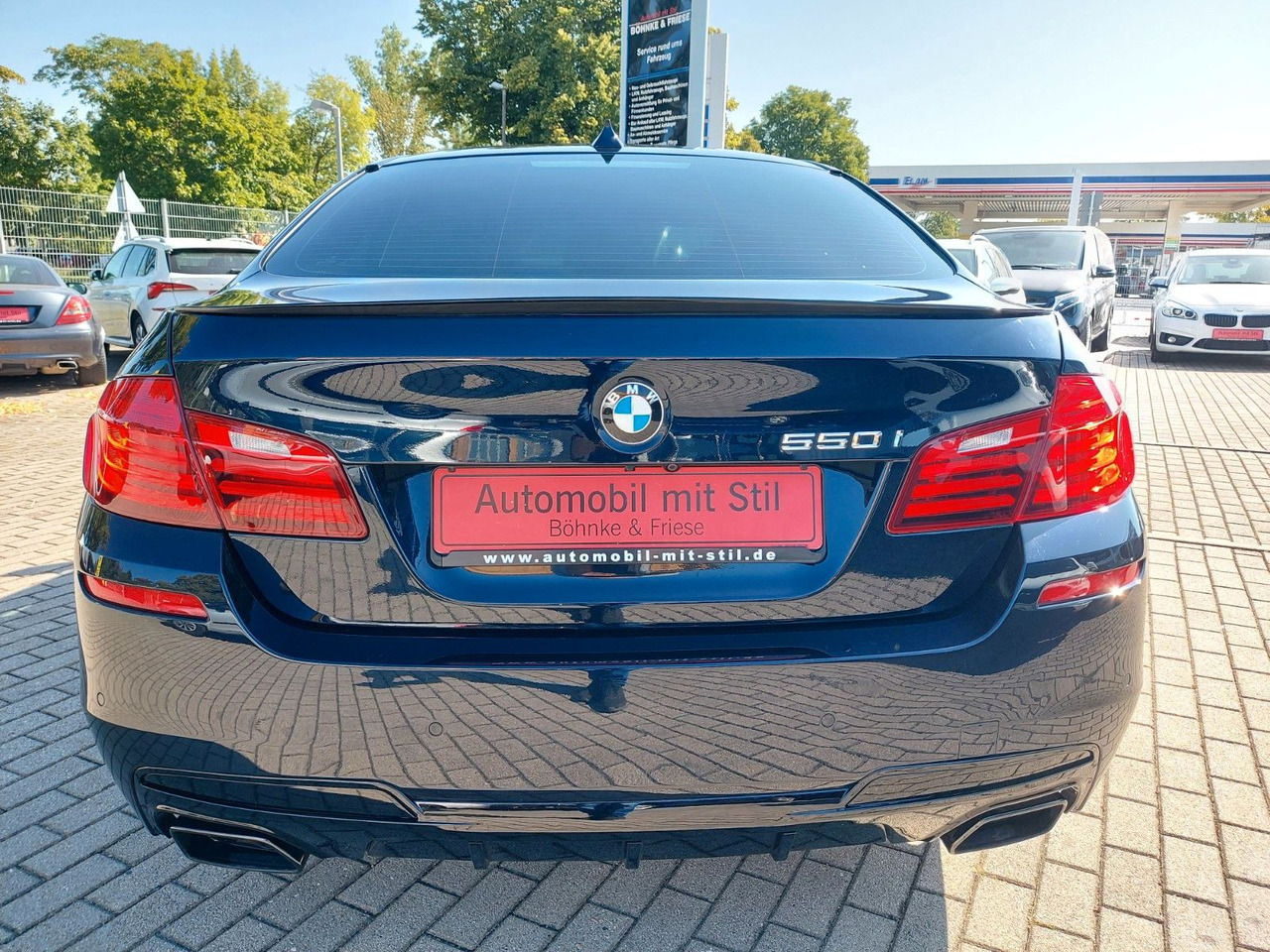 BMW 550i Limousine Autom. M-Sport HUD Glasdach H&K - Berline: photos 5 BMW 550i Limousine Autom. M-Sport HUD Glasdach H&K - Berline: photos 5
