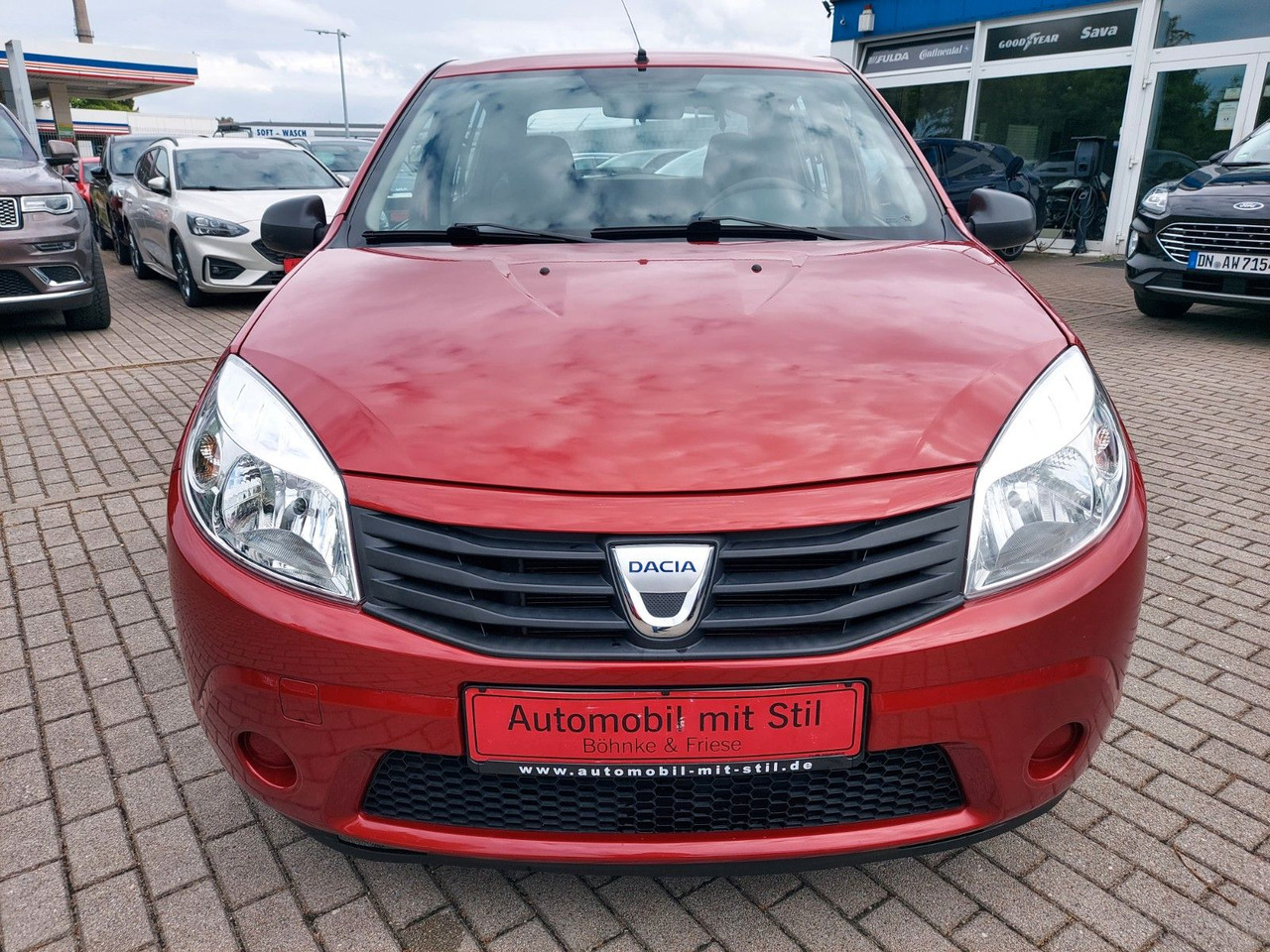 Dacia Sandero 1.4 MPI CD-Radio M+S - Berline: photos 2 Dacia Sandero 1.4 MPI CD-Radio M+S - Berline: photos 2