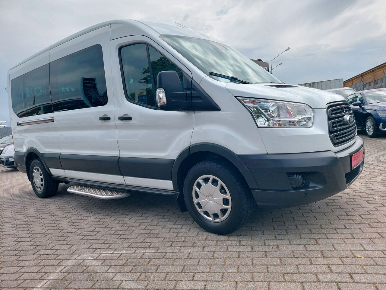Ford Transit Kombi 350 L3 hoch Trend Rollstuhl Lift - Transport de personnes: photos 4 Ford Transit Kombi 350 L3 hoch Trend Rollstuhl Lift - Transport de personnes: photos 4