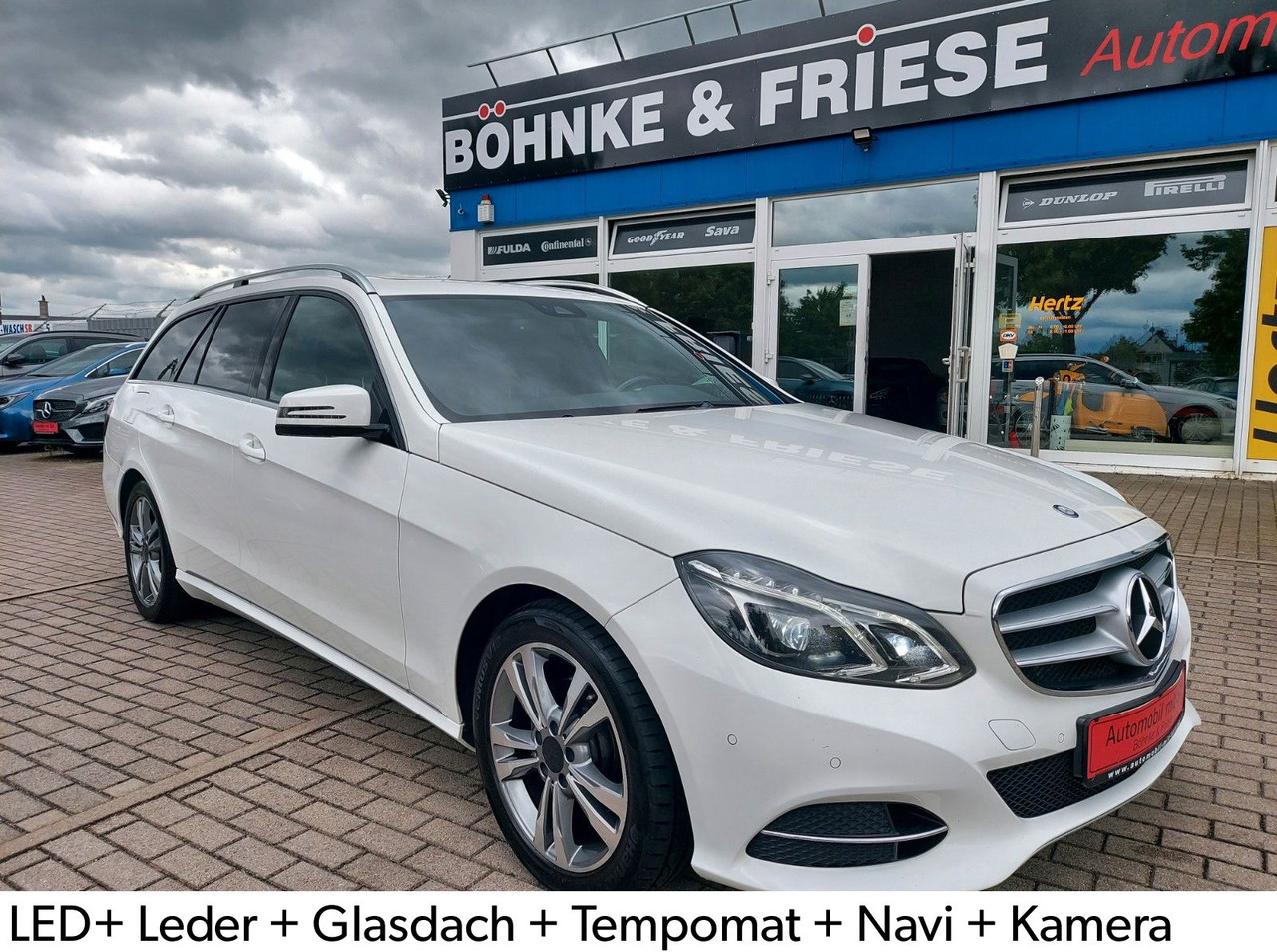Mercedes-Benz E 220 E -Klasse T 220CDI LED Glasdach Leder Navi - Voiture: photos 1 Mercedes-Benz E 220 E -Klasse T 220CDI LED Glasdach Leder Navi - Voiture: photos 1