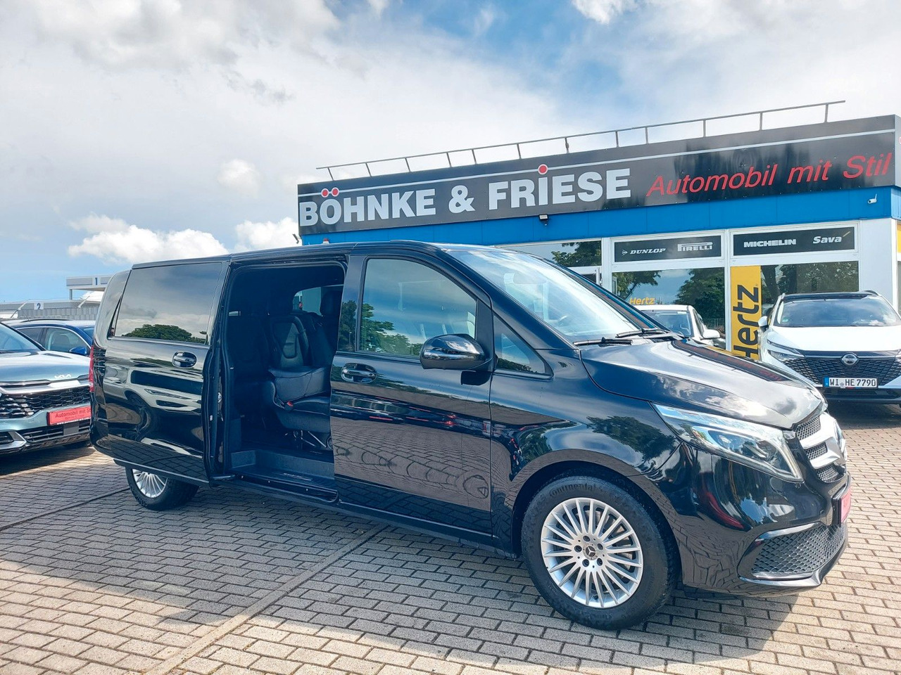 Mercedes-Benz V -Klasse V250 d AMG AVANTGARDE extralang 8 Sitz - Transport de personnes: photos 1 Mercedes-Benz V -Klasse V250 d AMG AVANTGARDE extralang 8 Sitz - Transport de personnes: photos 1