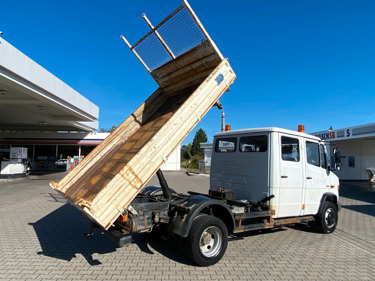 Mercedes-Benz VARIO 816D Doka 3 Seiten Kipper Meiller - Véhicule utilitaire benne, Utilitaire double cabine: photos 4 Mercedes-Benz VARIO 816D Doka 3 Seiten Kipper Meiller - Véhicule utilitaire benne, Utilitaire double cabine: photos 4