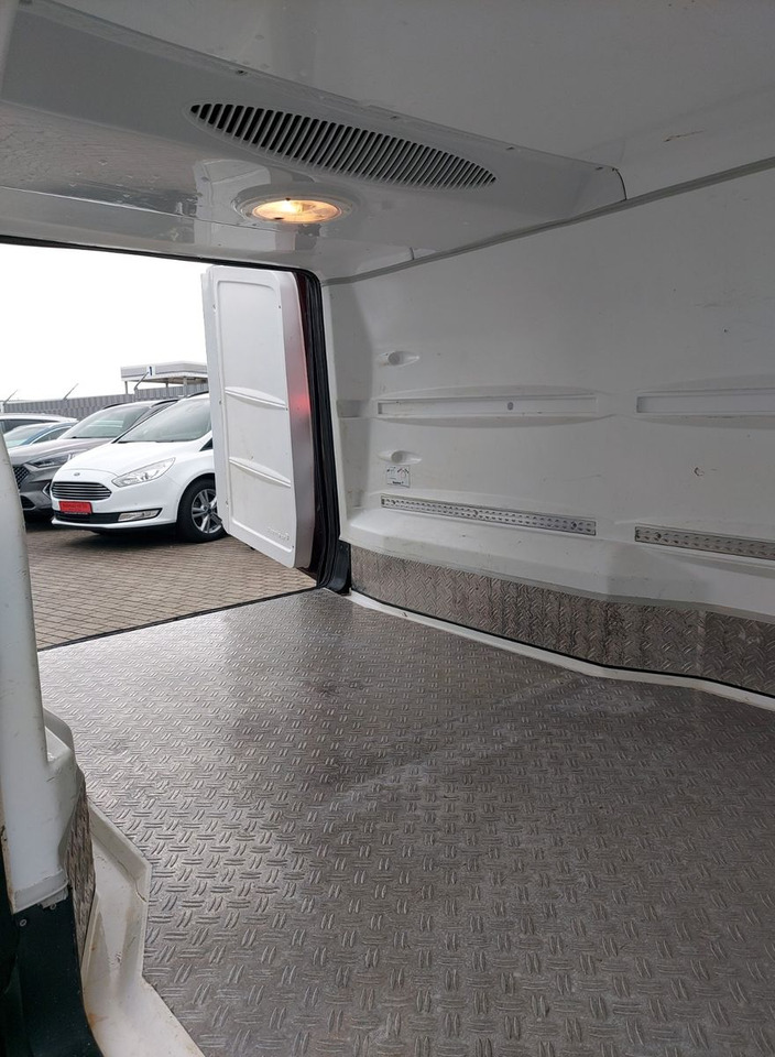 Mercedes-Benz Vito 116 CDI Lang Kühler Cooler KERSTNER 220V - Véhicule utilitaire frigorifique: photos 4 Mercedes-Benz Vito 116 CDI Lang Kühler Cooler KERSTNER 220V - Véhicule utilitaire frigorifique: photos 4