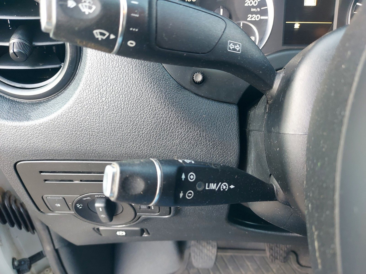 Mercedes-Benz Vito Kasten 114 CD Lang AHK STANDHEIZUNG KLIMA - Transport de personnes: photos 5 Mercedes-Benz Vito Kasten 114 CD Lang AHK STANDHEIZUNG KLIMA - Transport de personnes: photos 5