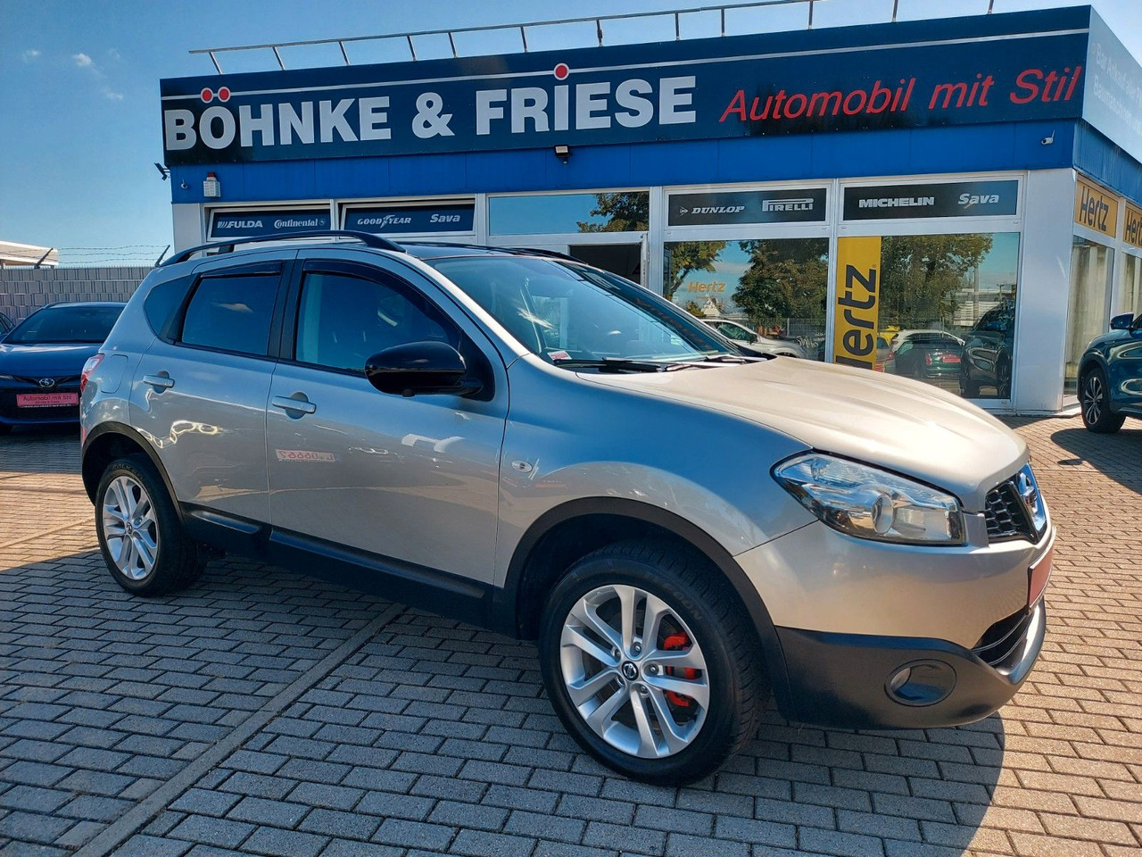 Nissan Qashqai Automatik 360 Klima Panorama AHK - SUV: photos 1 Nissan Qashqai Automatik 360 Klima Panorama AHK - SUV: photos 1