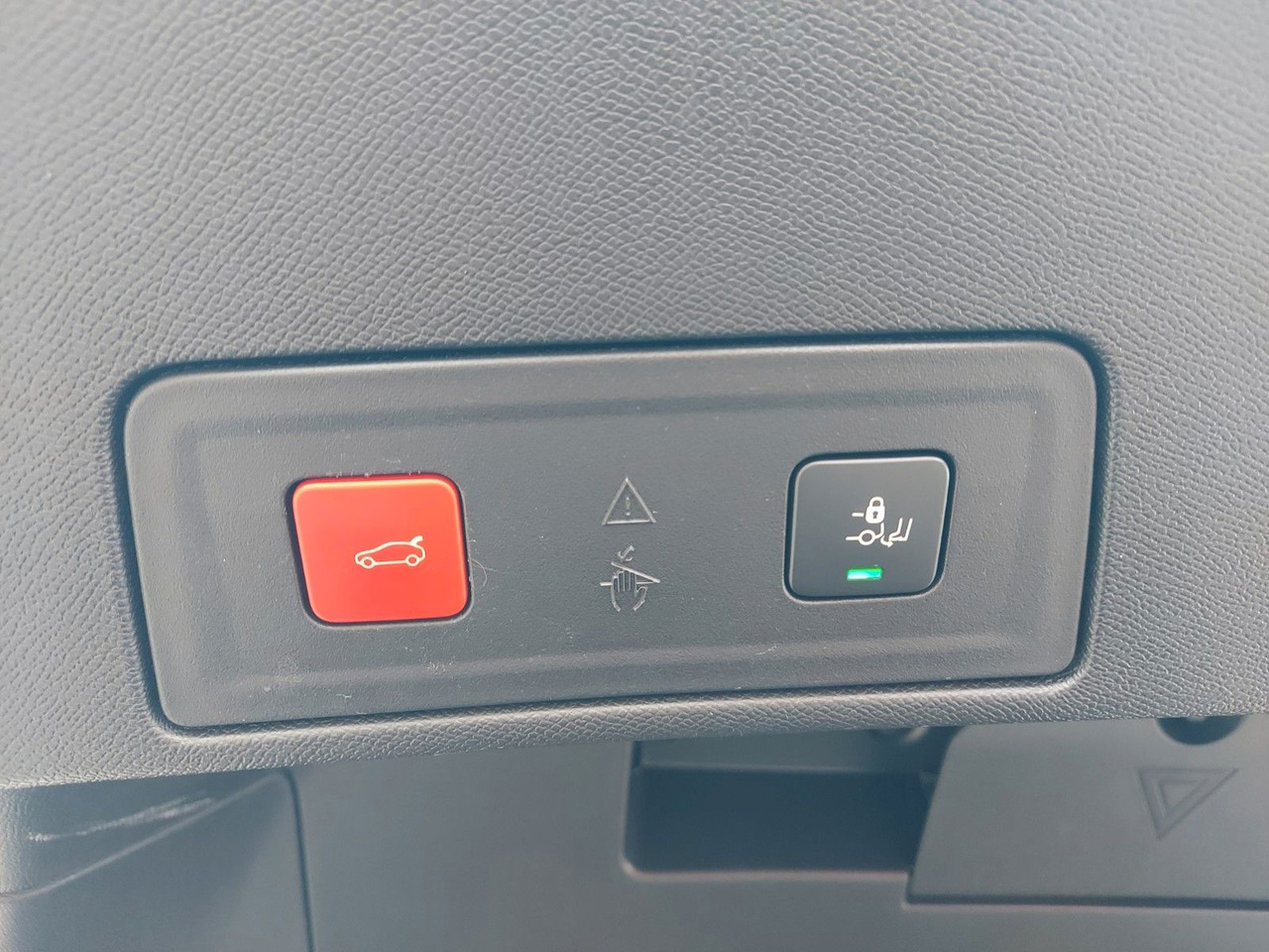 Peugeot 508 Allure Pack Autom. ACC Leder Spurassist - Berline: photos 3 Peugeot 508 Allure Pack Autom. ACC Leder Spurassist - Berline: photos 3