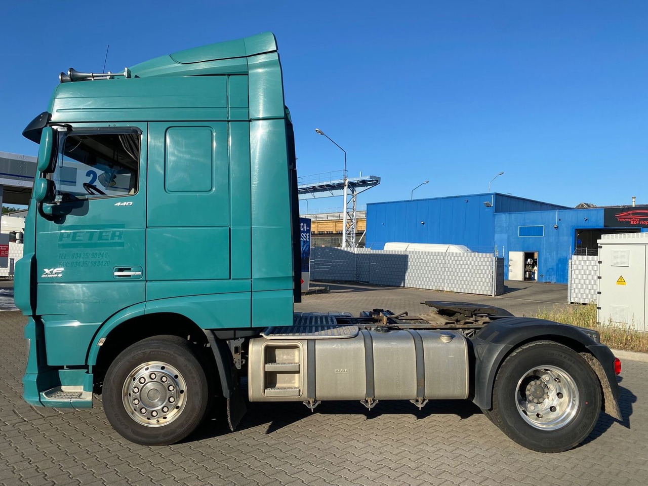 DAF XF 440 EURO 6 KIPPHYDRAULIK ALUFELGEN - Tracteur routier: photos 5 DAF XF 440 EURO 6 KIPPHYDRAULIK ALUFELGEN - Tracteur routier: photos 5