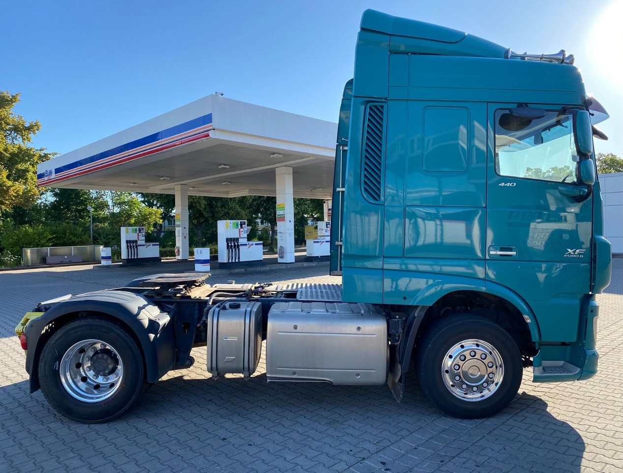 DAF XF 440 EURO 6 KIPPHYDRAULIK ALUFELGEN - Tracteur routier: photos 2 DAF XF 440 EURO 6 KIPPHYDRAULIK ALUFELGEN - Tracteur routier: photos 2