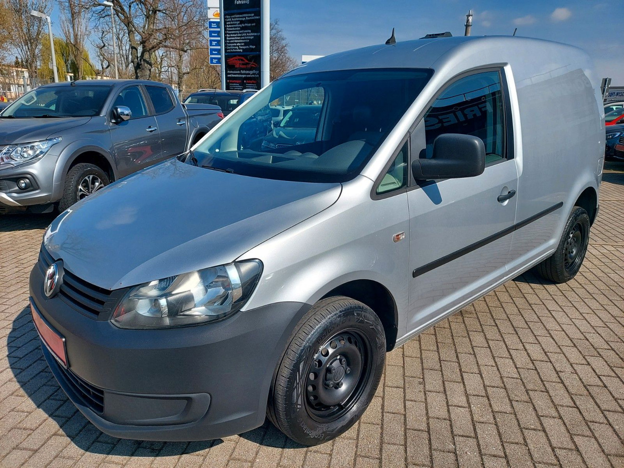 Volkswagen Caddy Kasten Kombi 4Motion 4x4 Klima Standheiz. - Transport de personnes: photos 4 Volkswagen Caddy Kasten Kombi 4Motion 4x4 Klima Standheiz. - Transport de personnes: photos 4