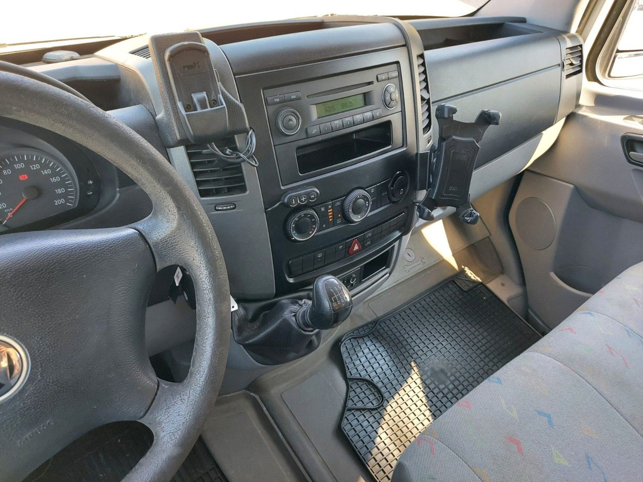 Transport de personnes Volkswagen Crafter Kasten 35 mittel L2H2 Hochdach KLIMA AHK: photos 11