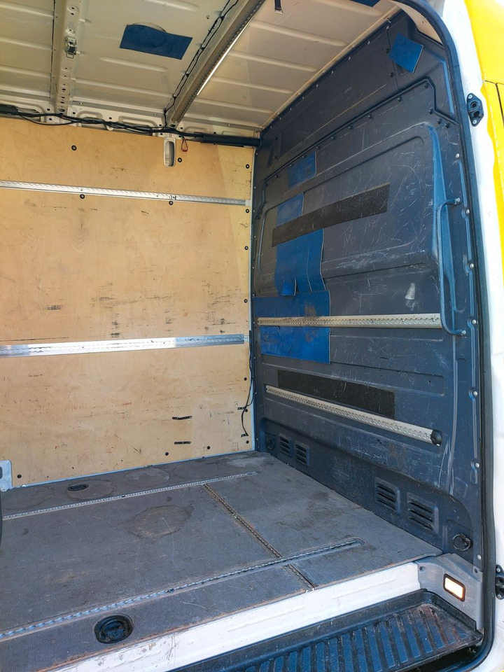 Fourgon utilitaire neuf Volkswagen Crafter Kasten 35 mittel L2H2 Hochdach KLIMA AHK: photos 21