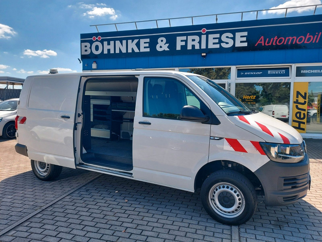 Volkswagen T6 Transporter Kasten-Kombi Lang 4 Motion Klima - Transport de personnes: photos 1 Volkswagen T6 Transporter Kasten-Kombi Lang 4 Motion Klima - Transport de personnes: photos 1