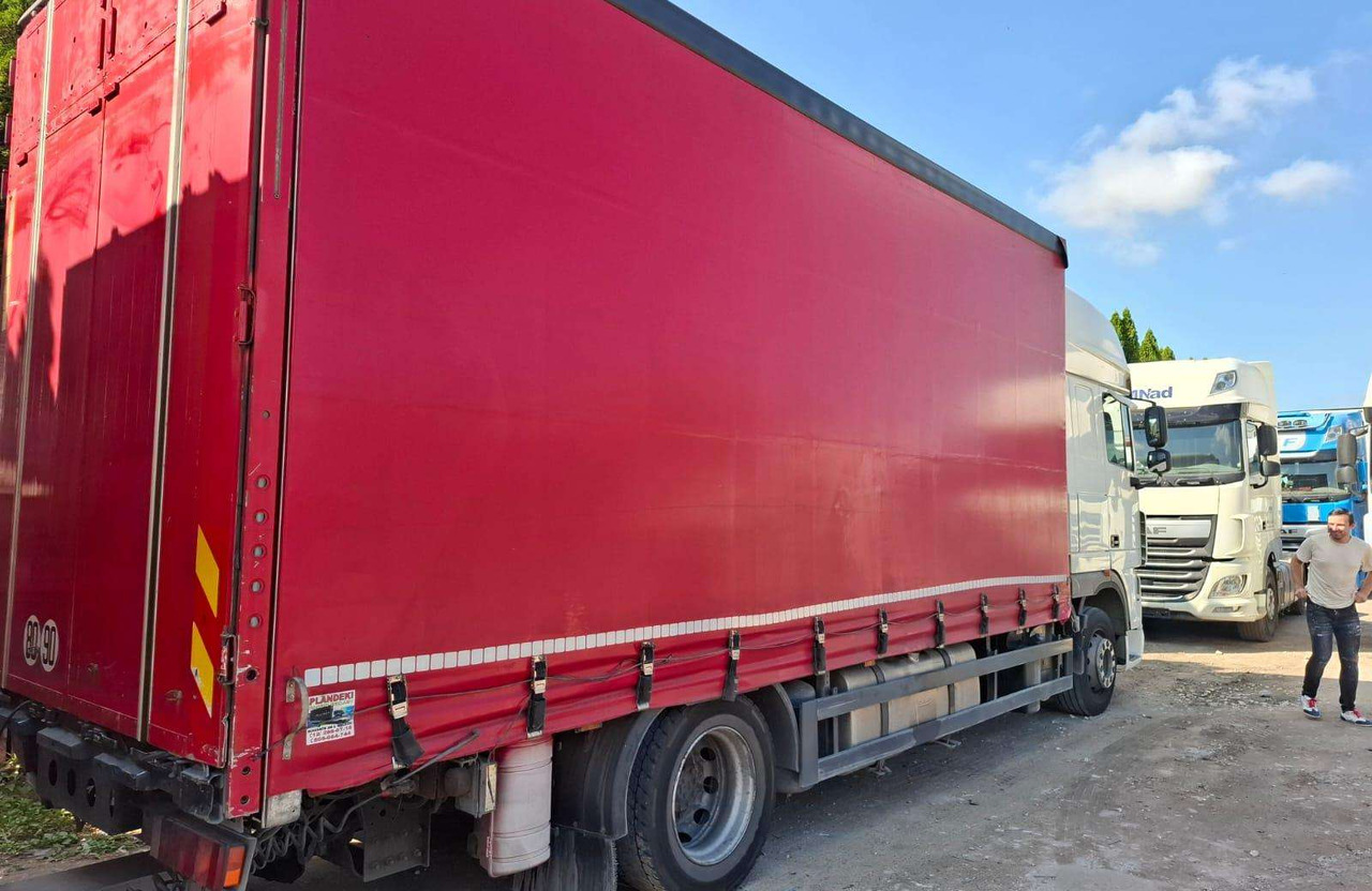 DAF XF 460 - Camion à rideaux coulissants: photos 5 DAF XF 460 - Camion à rideaux coulissants: photos 5