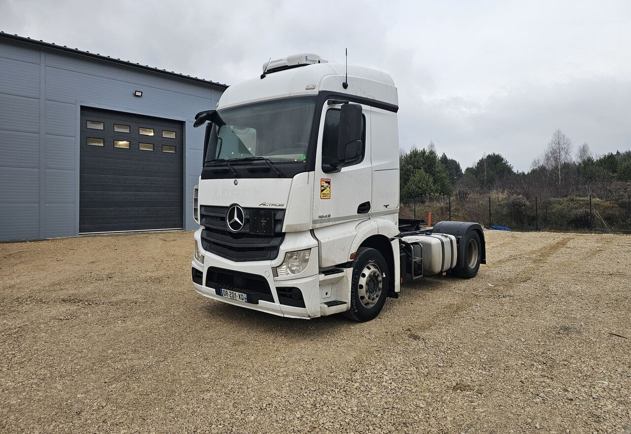 Mercedes-Benz Actros 1843 / Retarder / Alu / PTO / ADR FL - Tracteur routier: photos 1 Mercedes-Benz Actros 1843 / Retarder / Alu / PTO / ADR FL - Tracteur routier: photos 1