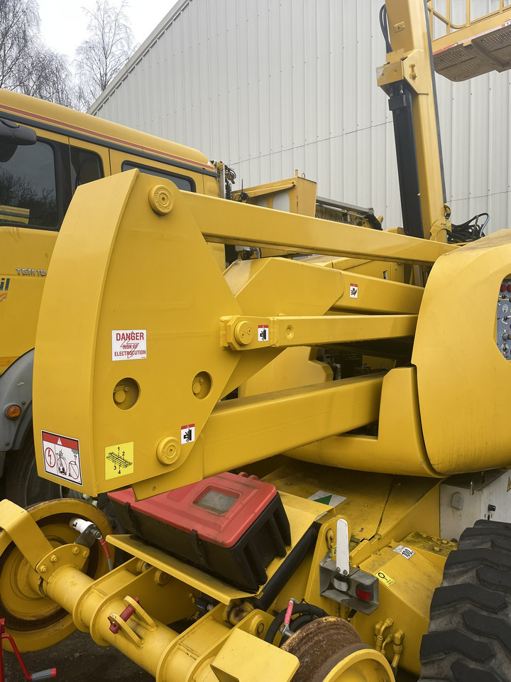 HAULOTTE Neotec - Nacelle articulée: photos 3 HAULOTTE Neotec - Nacelle articulée: photos 3