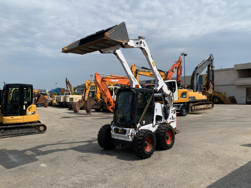 Bobcat S770 NVT - Chargeuse sur pneus: photos 3 Bobcat S770 NVT - Chargeuse sur pneus: photos 3