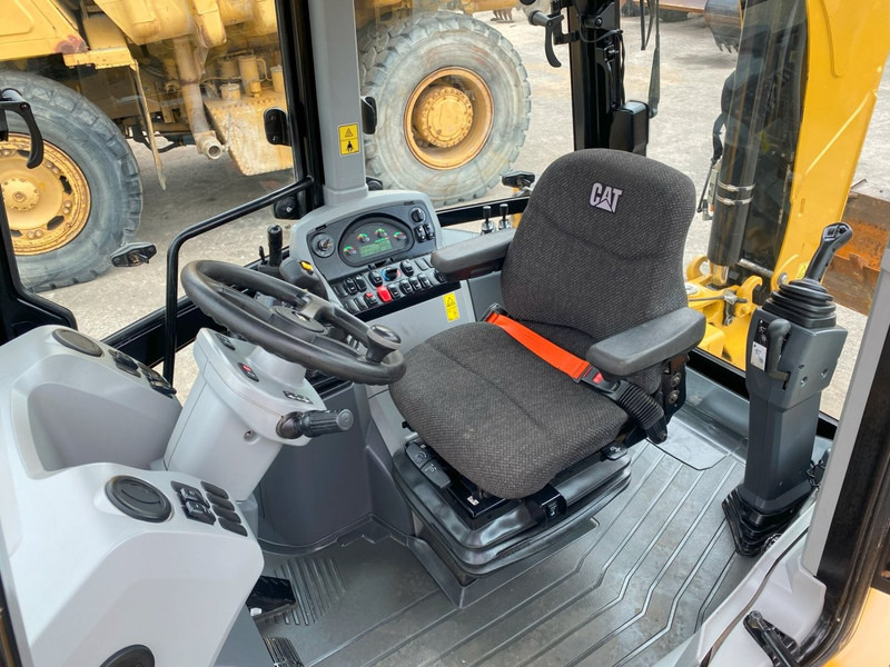 Caterpillar 432F2 NVT - Tractopelle: photos 3 Caterpillar 432F2 NVT - Tractopelle: photos 3