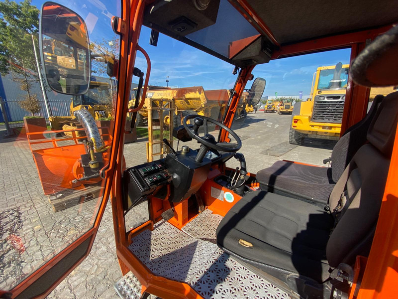 Holder C3.42 NVT - Engin de déneigement: photos 4 Holder C3.42 NVT - Engin de déneigement: photos 4