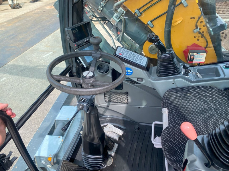 Liebherr A914 NVT - Pelle sur pneus: photos 4 Liebherr A914 NVT - Pelle sur pneus: photos 4