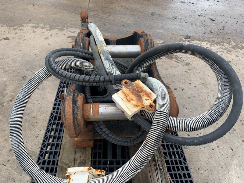 Oil Quick OQ 70 - Attache rapide: photos 5 Oil Quick OQ 70 - Attache rapide: photos 5