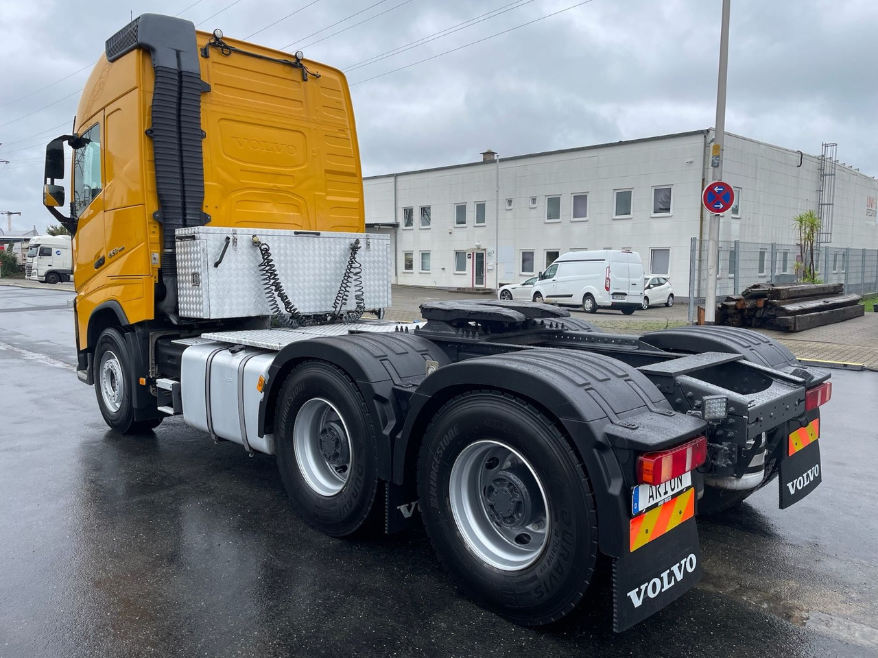 Volvo FH16 650 6x4/120t/BIG AXLE/Retarder/StandAC/EU6 - Tracteur routier: photos 5 Volvo FH16 650 6x4/120t/BIG AXLE/Retarder/StandAC/EU6 - Tracteur routier: photos 5
