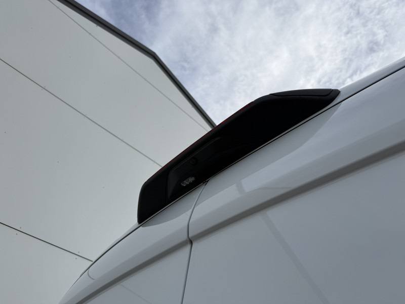 Fourgon utilitaire, Utilitaire électrique Ford E-Transit 390 75kWh 184PK Elektrisch 75kWh 334km WLTP BEV Snelladen L2H2 Climate Control Tacho Carplay Camera Stoelverwarming Parkeersensoren voor achter: photos 19 Fourgon utilitaire, Utilitaire électrique Ford E-Transit 390 75kWh 184PK Elektrisch 75kWh 334km WLTP BEV Snelladen L2H2 Climate Control Tacho Carplay Camera Stoelverwarming Parkeersensoren voor achter: photos 19