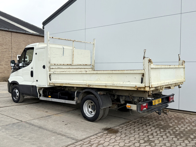 Iveco Daily 35C12 2.3 Kipper Dubbellucht 3.5t Trekhaak Airco Cruise Control Lucht geveerde stoel - Véhicule utilitaire benne: photos 3 Iveco Daily 35C12 2.3 Kipper Dubbellucht 3.5t Trekhaak Airco Cruise Control Lucht geveerde stoel - Véhicule utilitaire benne: photos 3