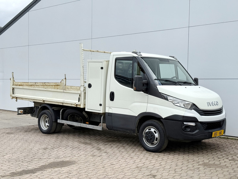 Iveco Daily 35C12 2.3 Kipper Dubbellucht 3.5t Trekhaak Airco Cruise Control Lucht geveerde stoel - Véhicule utilitaire benne: photos 5 Iveco Daily 35C12 2.3 Kipper Dubbellucht 3.5t Trekhaak Airco Cruise Control Lucht geveerde stoel - Véhicule utilitaire benne: photos 5