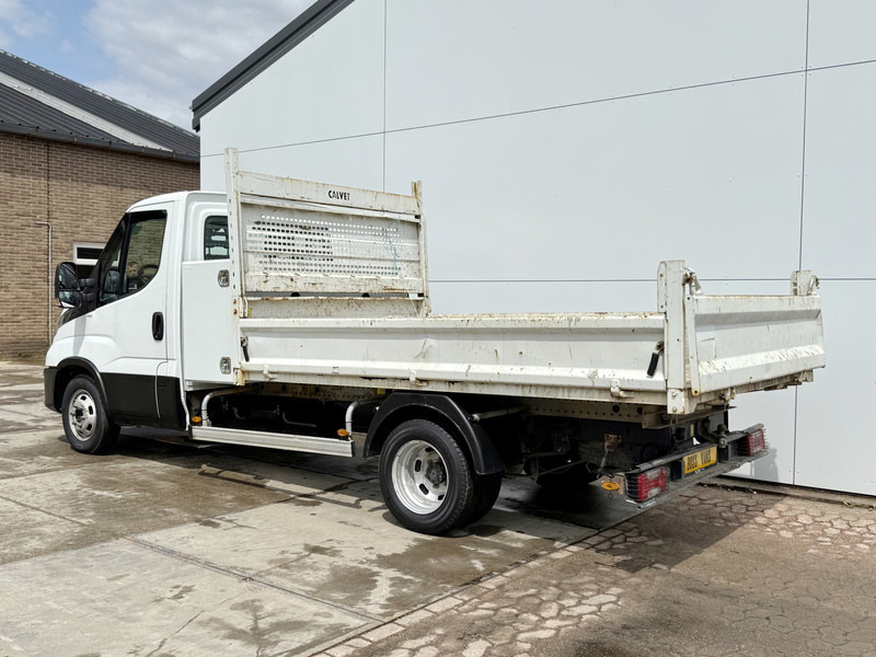 Iveco Daily 35C12 2.3 L3 Kipper Dubbellucht 3.5t Trekhaak Airco Cruise Control Lucht Geveerde Stoel - Véhicule utilitaire benne: photos 3 Iveco Daily 35C12 2.3 L3 Kipper Dubbellucht 3.5t Trekhaak Airco Cruise Control Lucht Geveerde Stoel - Véhicule utilitaire benne: photos 3