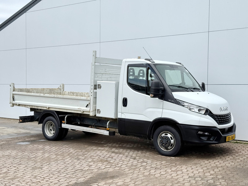 Iveco Daily 35C12 2.3 L3 Kipper Dubbellucht 3.5t Trekhaak Airco Cruise Control Lucht Geveerde Stoel - Véhicule utilitaire benne: photos 5 Iveco Daily 35C12 2.3 L3 Kipper Dubbellucht 3.5t Trekhaak Airco Cruise Control Lucht Geveerde Stoel - Véhicule utilitaire benne: photos 5