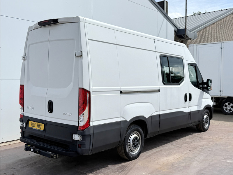 Iveco Daily 35S14 2.3 L2H2 Dubbele Cabine 7 Stoelen Airco Cruise Control Trekhaak 3.5t Lucht geveerde stoel - Fourgon utilitaire, Utilitaire double cabine: photos 3 Iveco Daily 35S14 2.3 L2H2 Dubbele Cabine 7 Stoelen Airco Cruise Control Trekhaak 3.5t Lucht geveerde stoel - Fourgon utilitaire, Utilitaire double cabine: photos 3