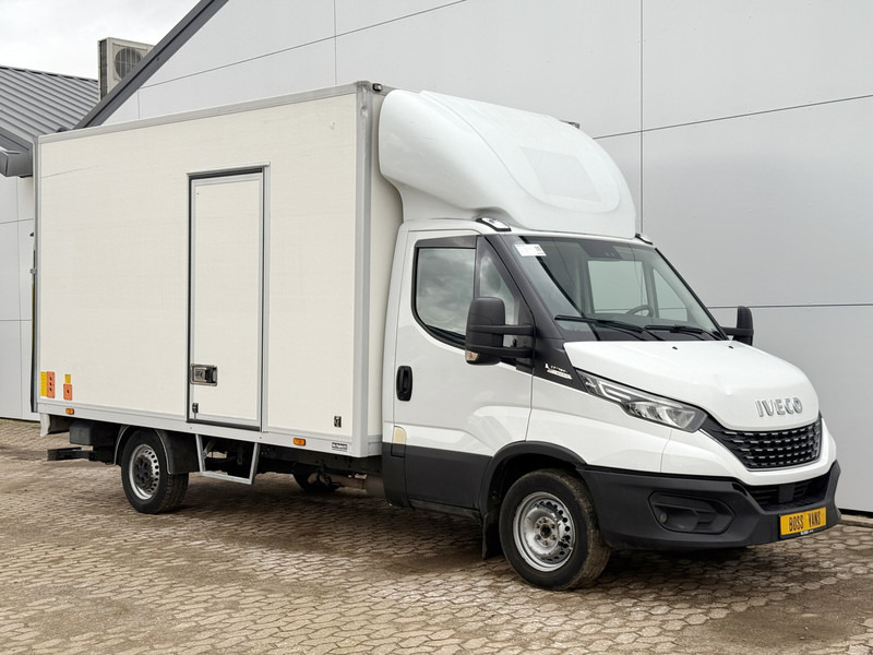 Iveco Daily 35S18 3.0 Laadklep Automaat LED Climate Control Adaptieve Cruise Control Standkachel Camera Navigatie - Fourgon: photos 4 Iveco Daily 35S18 3.0 Laadklep Automaat LED Climate Control Adaptieve Cruise Control Standkachel Camera Navigatie - Fourgon: photos 4
