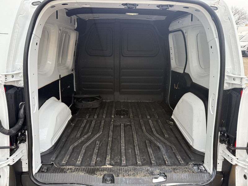 Fourgonnette, Utilitaire électrique Mercedes-Benz eCitan 112 Pro L1 Elektrisch 51kWh 284km WLTP LED Cruise Control Climate Control Carplay Parkeersensoren Achter: photos 11 Fourgonnette, Utilitaire électrique Mercedes-Benz eCitan 112 Pro L1 Elektrisch 51kWh 284km WLTP LED Cruise Control Climate Control Carplay Parkeersensoren Achter: photos 11