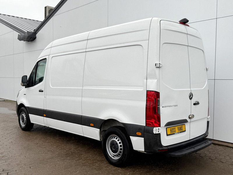 Mercedes-Benz eSprinter 312 ALL-IN PRIJS L2H2 55kWh 168km WLTP 80kw Snelladen Climate Control Camera Stoelverwarming Laadkabel - Fourgon utilitaire, Utilitaire électrique: photos 2 Mercedes-Benz eSprinter 312 ALL-IN PRIJS L2H2 55kWh 168km WLTP 80kw Snelladen Climate Control Camera Stoelverwarming Laadkabel - Fourgon utilitaire, Utilitaire électrique: photos 2