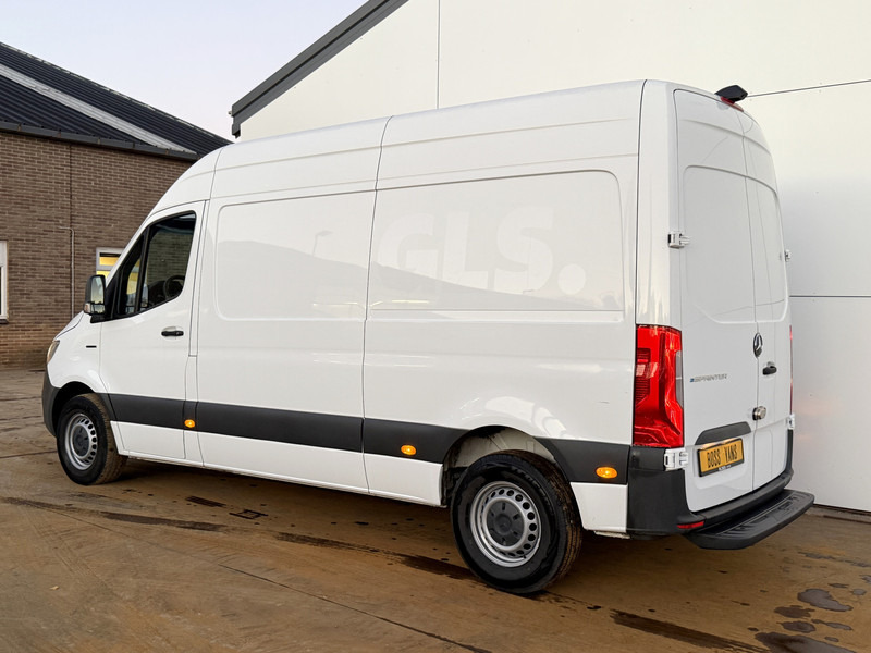 Mercedes-Benz eSprinter eSprinter L2H2 55 kWh ALL-IN PRIJS L2H2 55kWh 168km WLTP 80kw Snelladen Climate Control Camera Stoelverwarming - Fourgon utilitaire, Utilitaire électrique: photos 2 Mercedes-Benz eSprinter eSprinter L2H2 55 kWh ALL-IN PRIJS L2H2 55kWh 168km WLTP 80kw Snelladen Climate Control Camera Stoelverwarming - Fourgon utilitaire, Utilitaire électrique: photos 2
