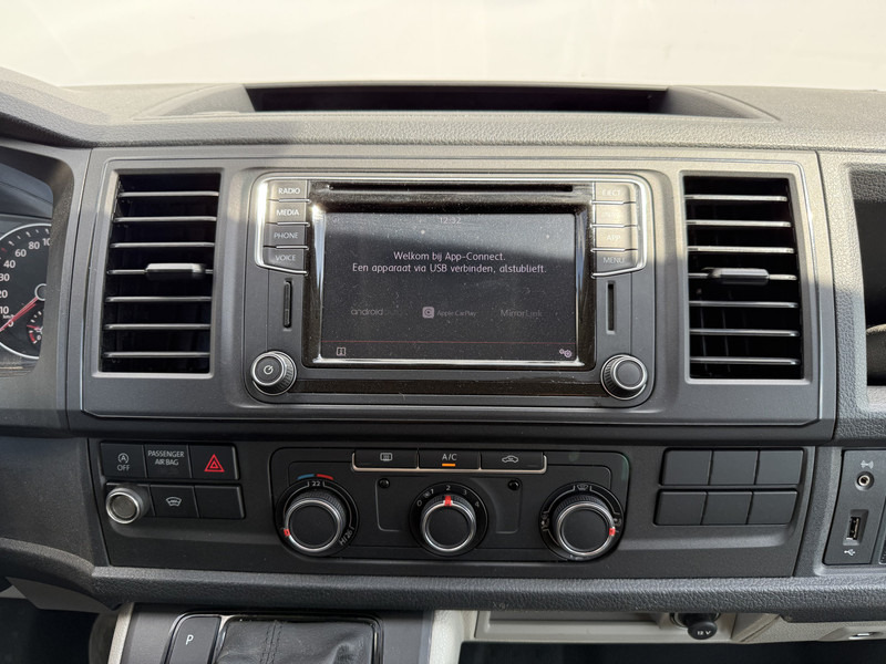 Fourgonnette Volkswagen Transporter 2.0 TDI 150pk L2H1 Automaat 2x Schuif Trekhaak Navigatie Apple / Android Carplay APK 03-26: photos 18