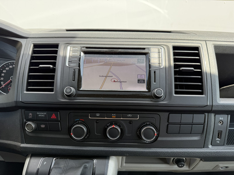 Fourgonnette Volkswagen Transporter 2.0 TDI 150pk L2H1 Automaat 2x Schuif Trekhaak Navigatie Apple / Android Carplay APK 03-26: photos 17