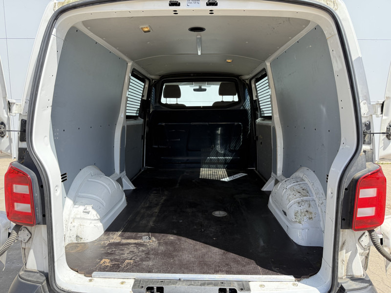 Fourgonnette Volkswagen Transporter 2.0 TDI 150pk L2H1 Automaat 2x Schuif Trekhaak Navigatie Apple / Android Carplay APK 03-26: photos 15