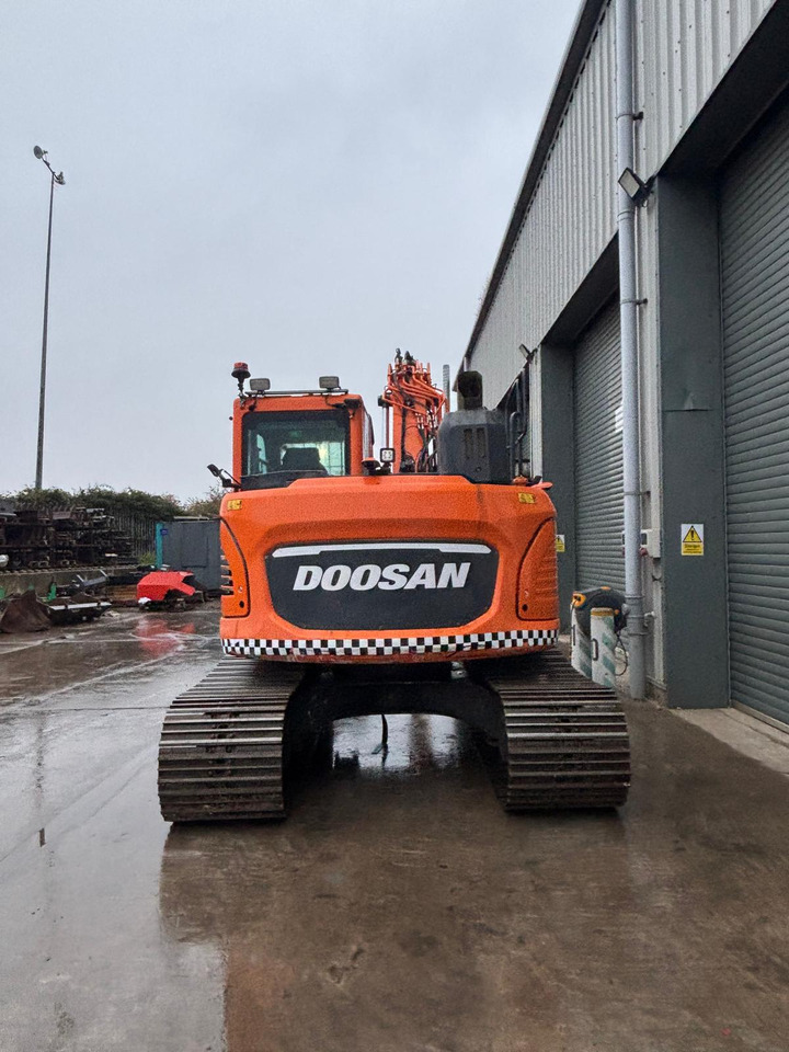Doosan DX140LCR - Pelle sur chenille: photos 4 Doosan DX140LCR - Pelle sur chenille: photos 4
