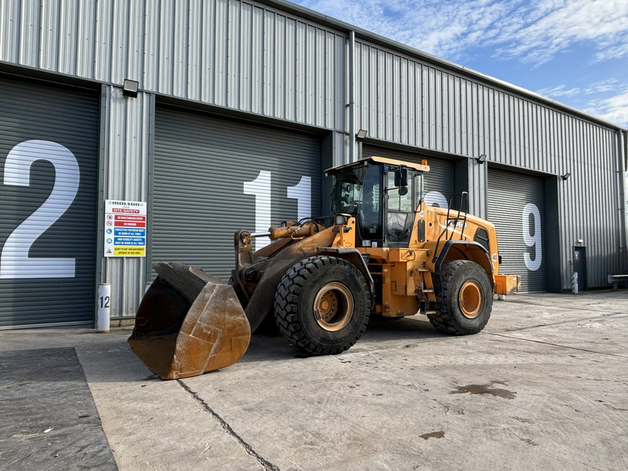 Hyundai HL960 - Chargeuse sur pneus: photos 1 Hyundai HL960 - Chargeuse sur pneus: photos 1