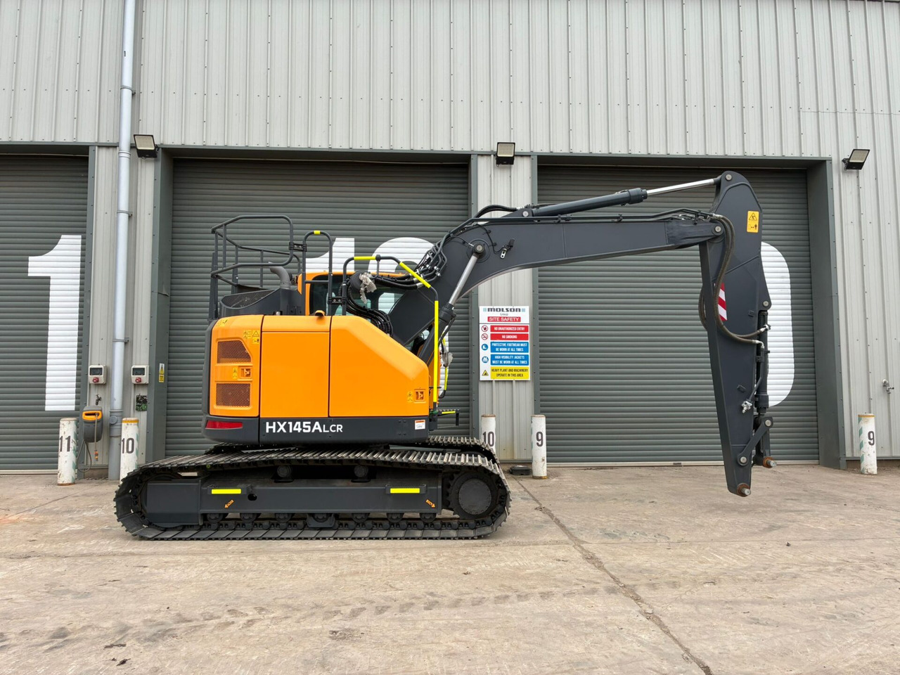 Hyundai HX145ALCR - Pelle sur chenille: photos 5 Hyundai HX145ALCR - Pelle sur chenille: photos 5