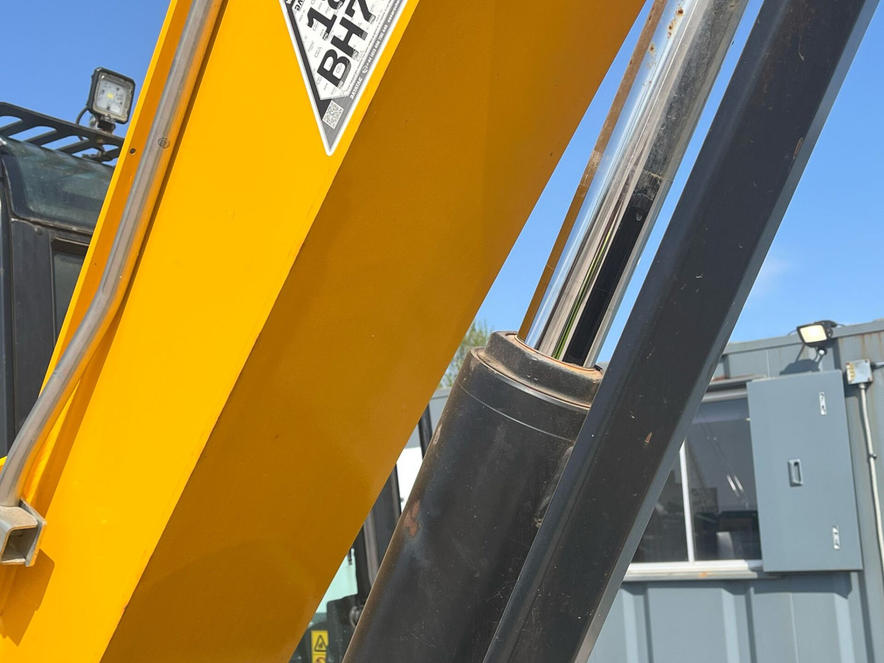 Mini pelle JCB 86C-2: photos 18