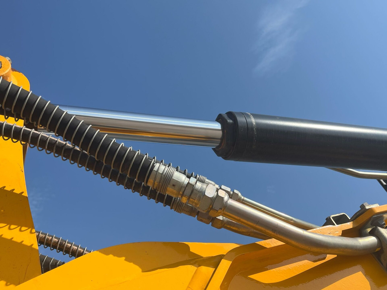 Mini pelle JCB 86C-2: photos 16