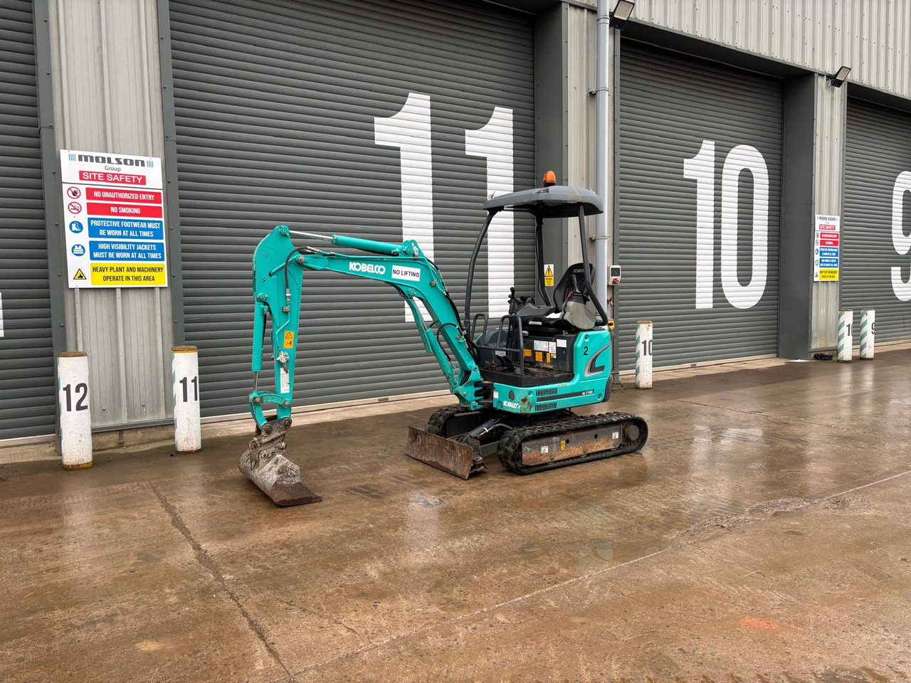 Kobelco SK17SR-3E - Mini pelle: photos 1 Kobelco SK17SR-3E - Mini pelle: photos 1